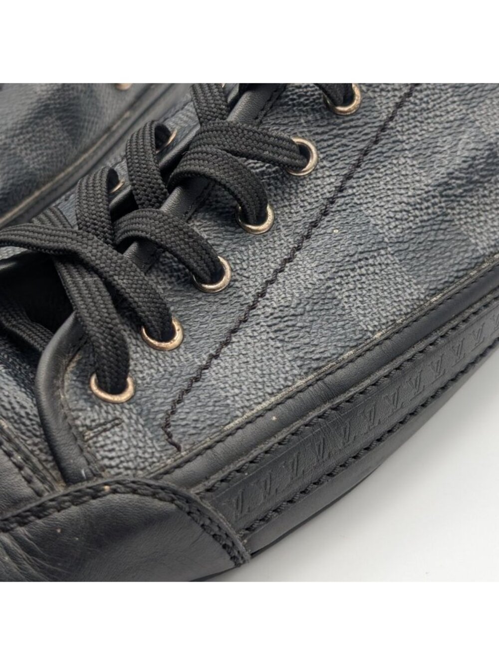 Louis Vuitton Sneakers Damier Graphite - Picture 8 of 10